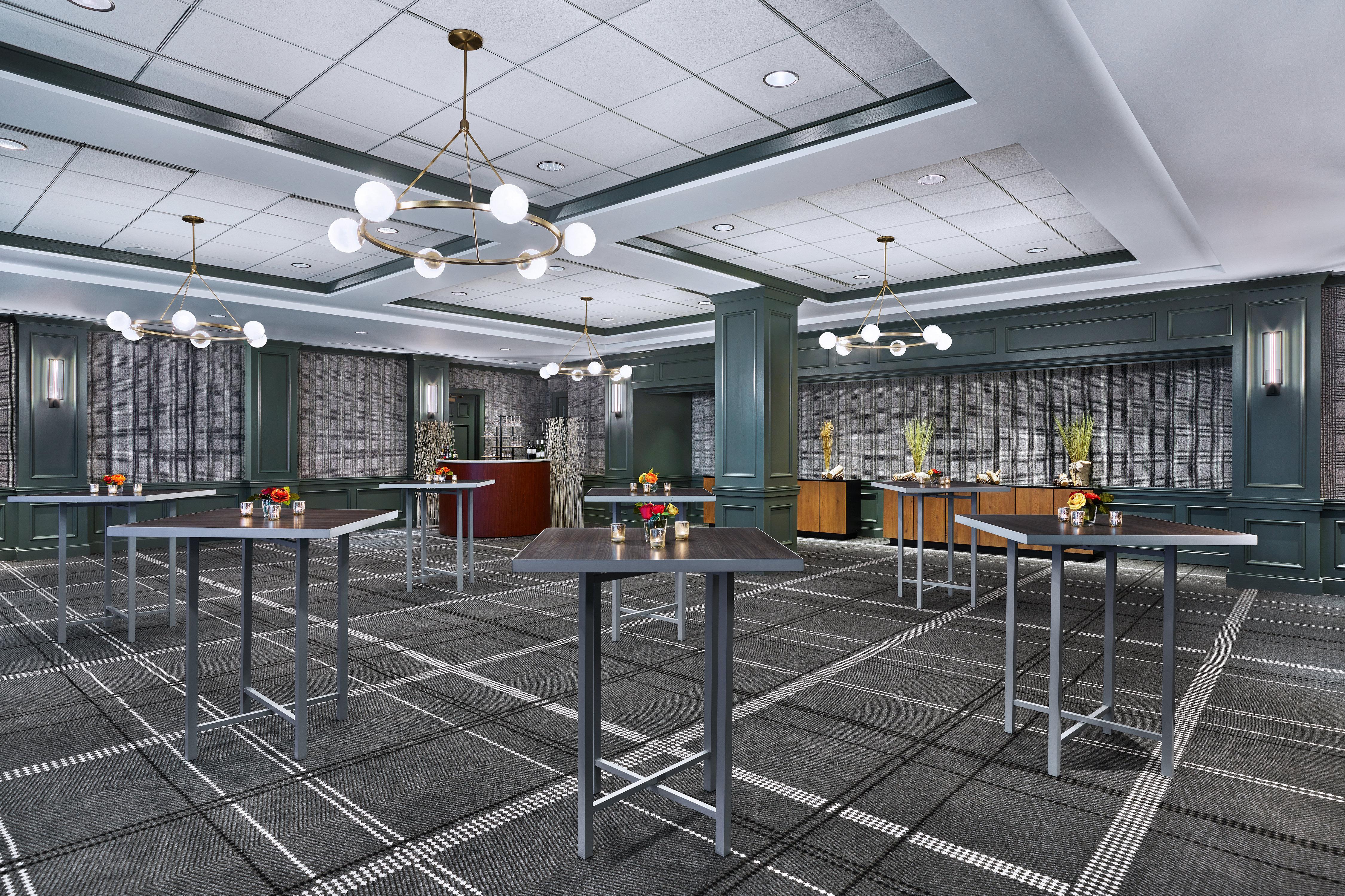 Omni Interlocken 4*