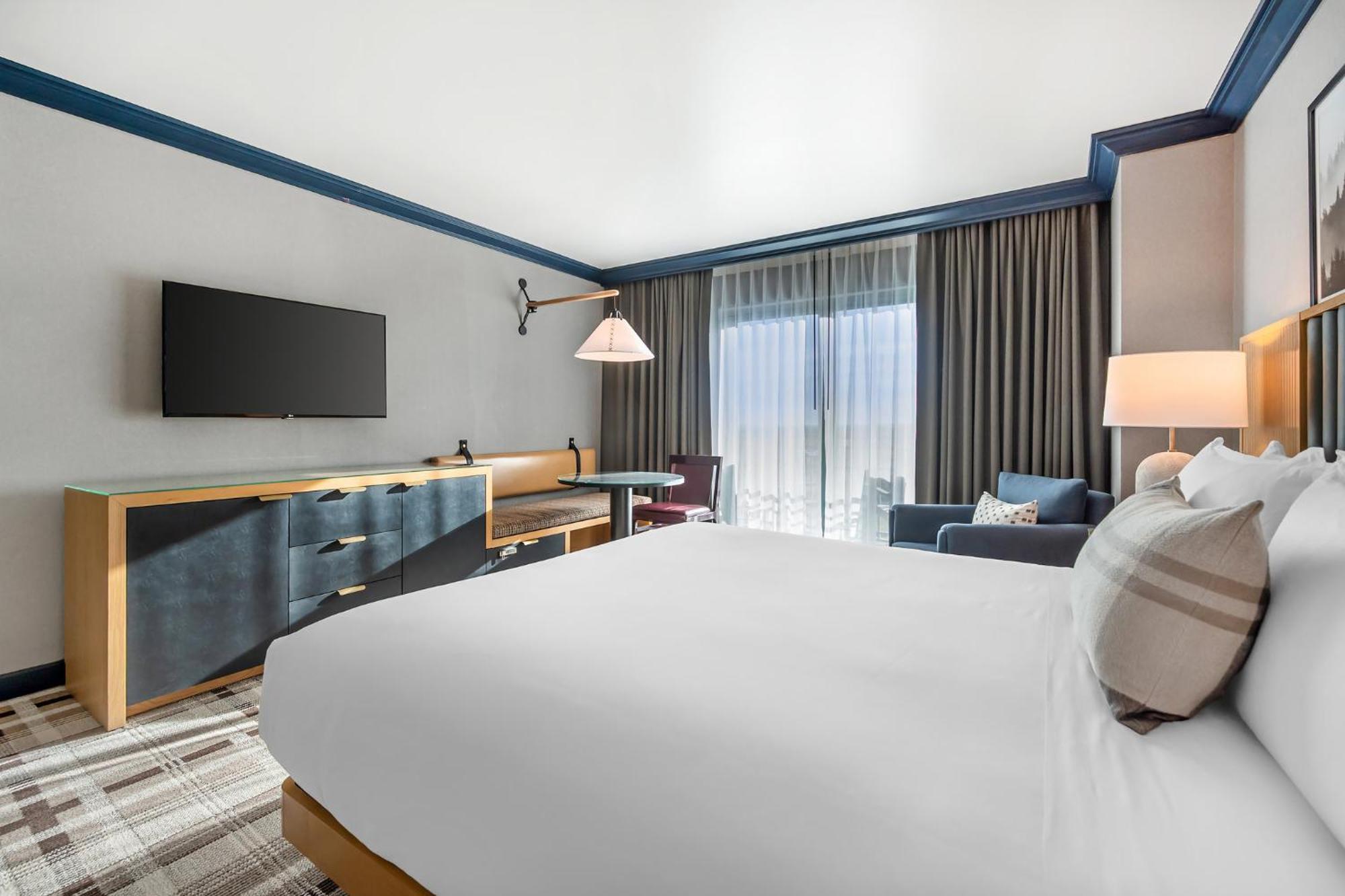 Hotel Omni Interlocken 4*