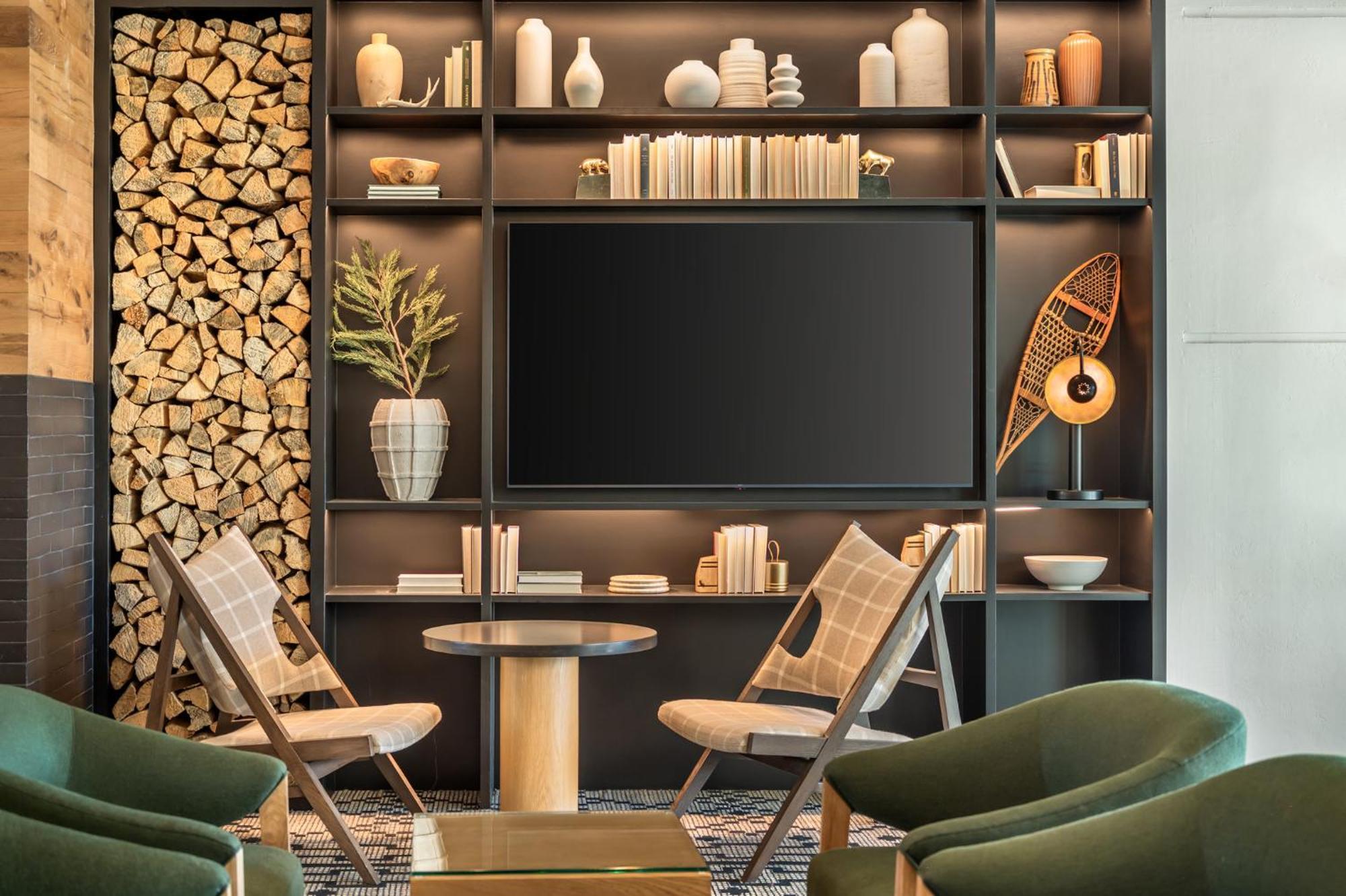 Hotel Omni Interlocken 4*